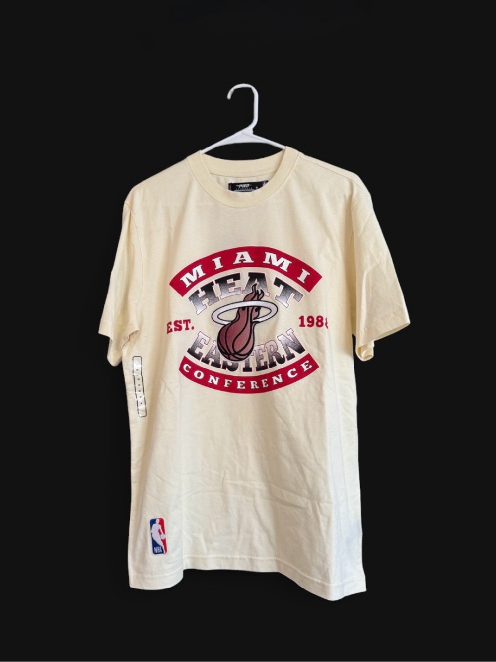 NWT Pro Standard Miami Heat Eastern Conference T-Shirt Med $55 MSRP
